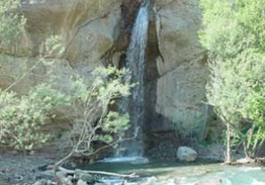آبشار شاهان‌دشت